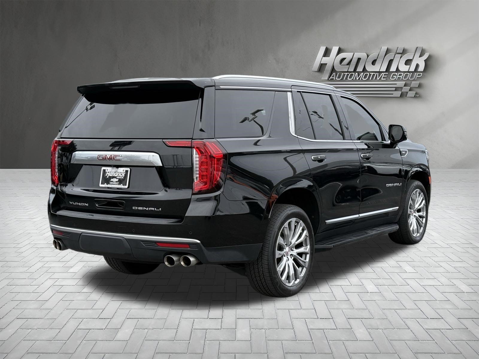 Used 2023 GMC Yukon Denali AWD/4WD image 9