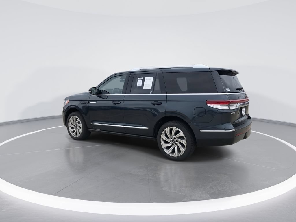 Used 2024 Lincoln Navigator Reserve AWD/4WD image 6