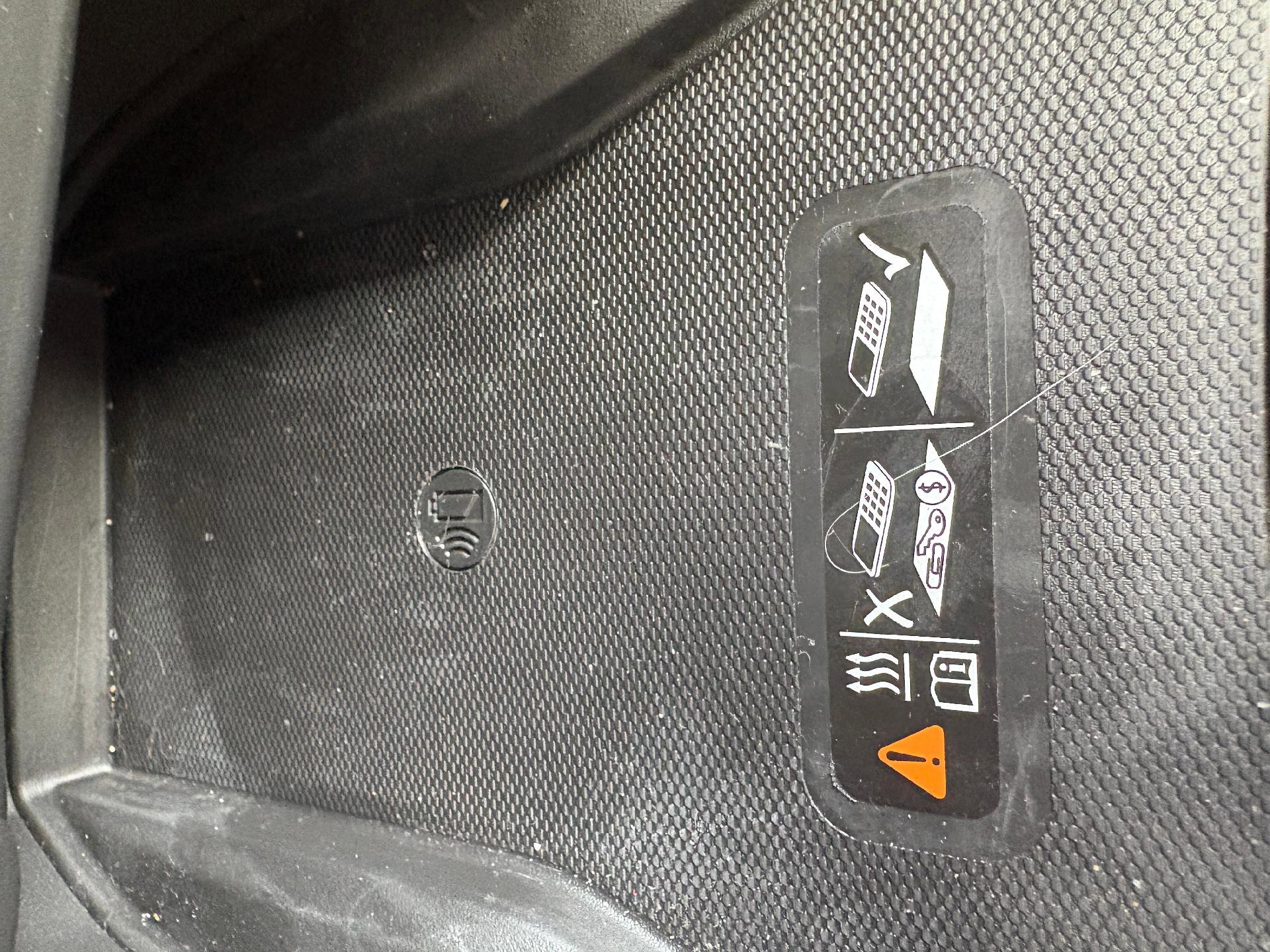 Used 2024 Chevrolet Trax RS w/ Sunroof Package image 25