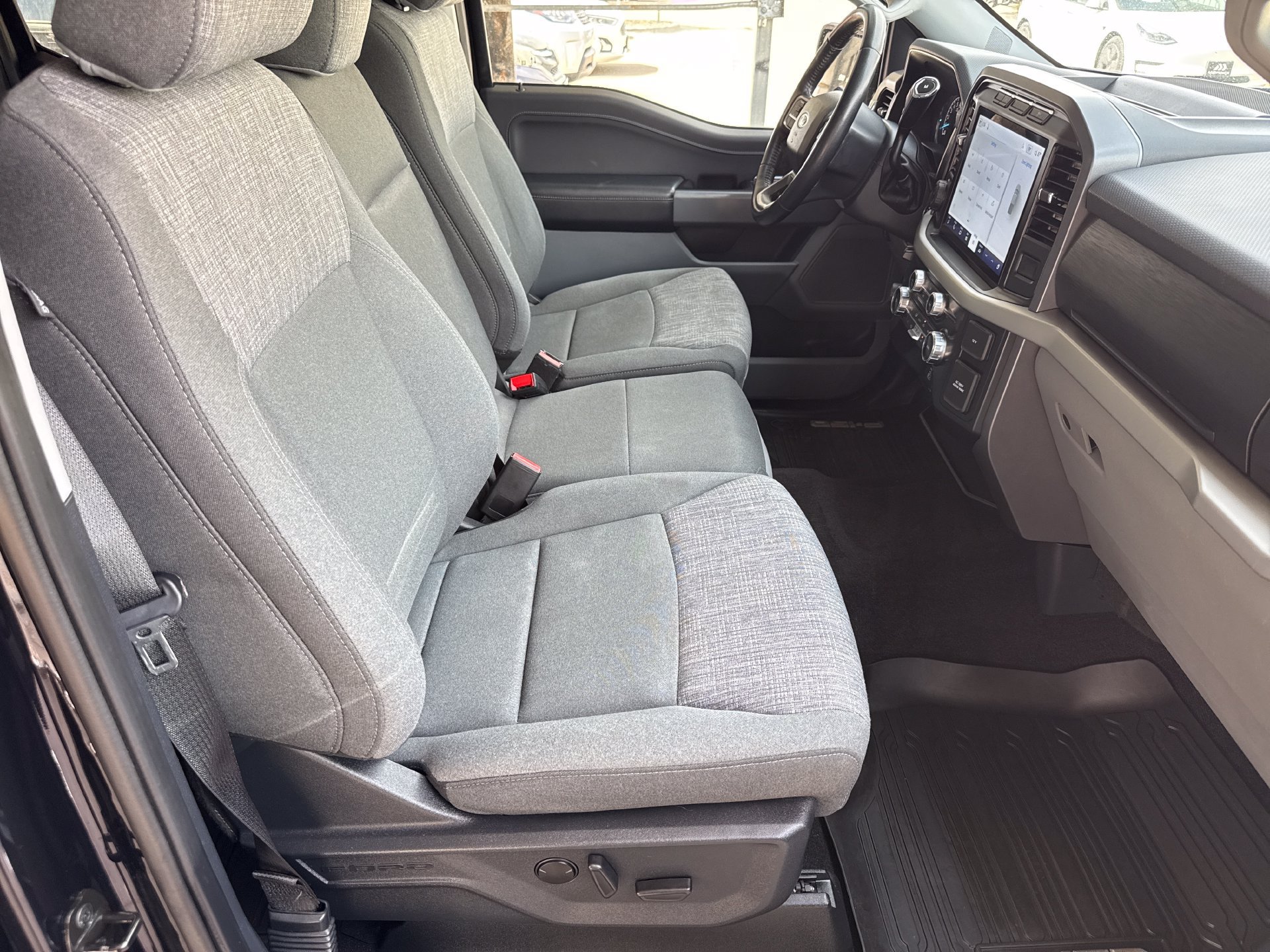 Used 2022 Ford F150 XLT w/ Equipment Group 302A High AWD/4WD image 23
