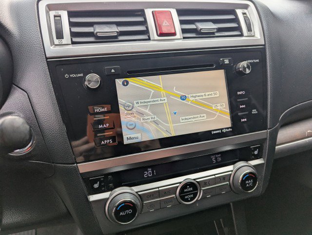 Used 2017 Subaru Outback 3.6R Limited image 19