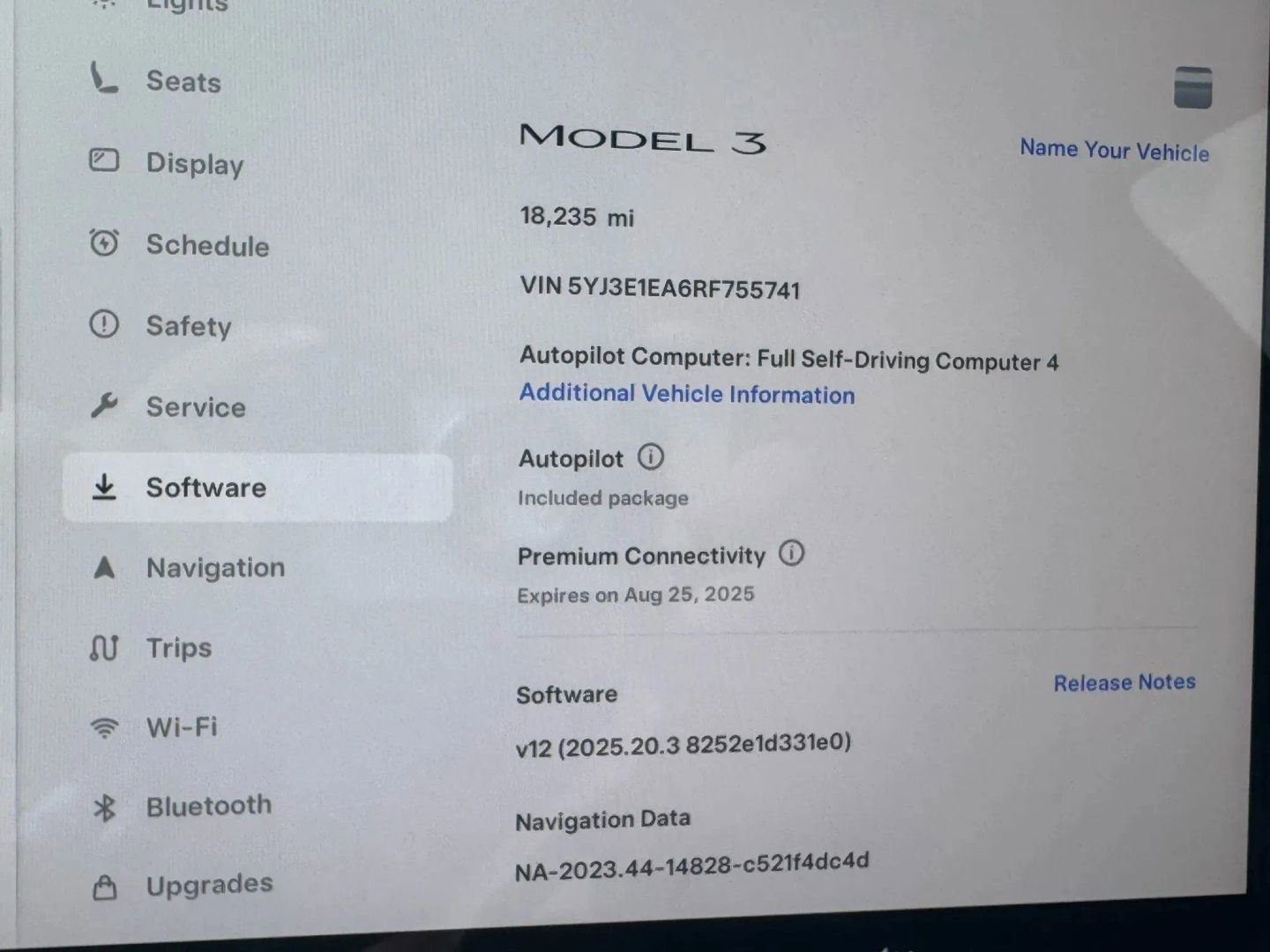 Used 2024 Tesla Model 3 Standard Range image 49