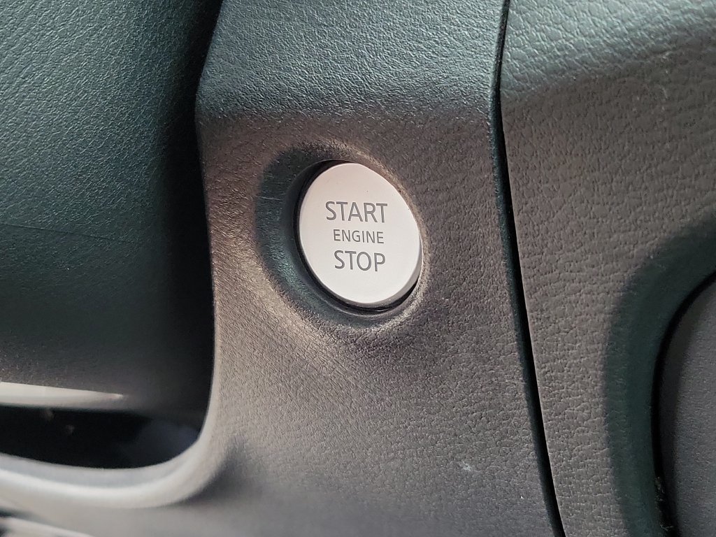 Certified 2022 Nissan Frontier SV RWD image 30