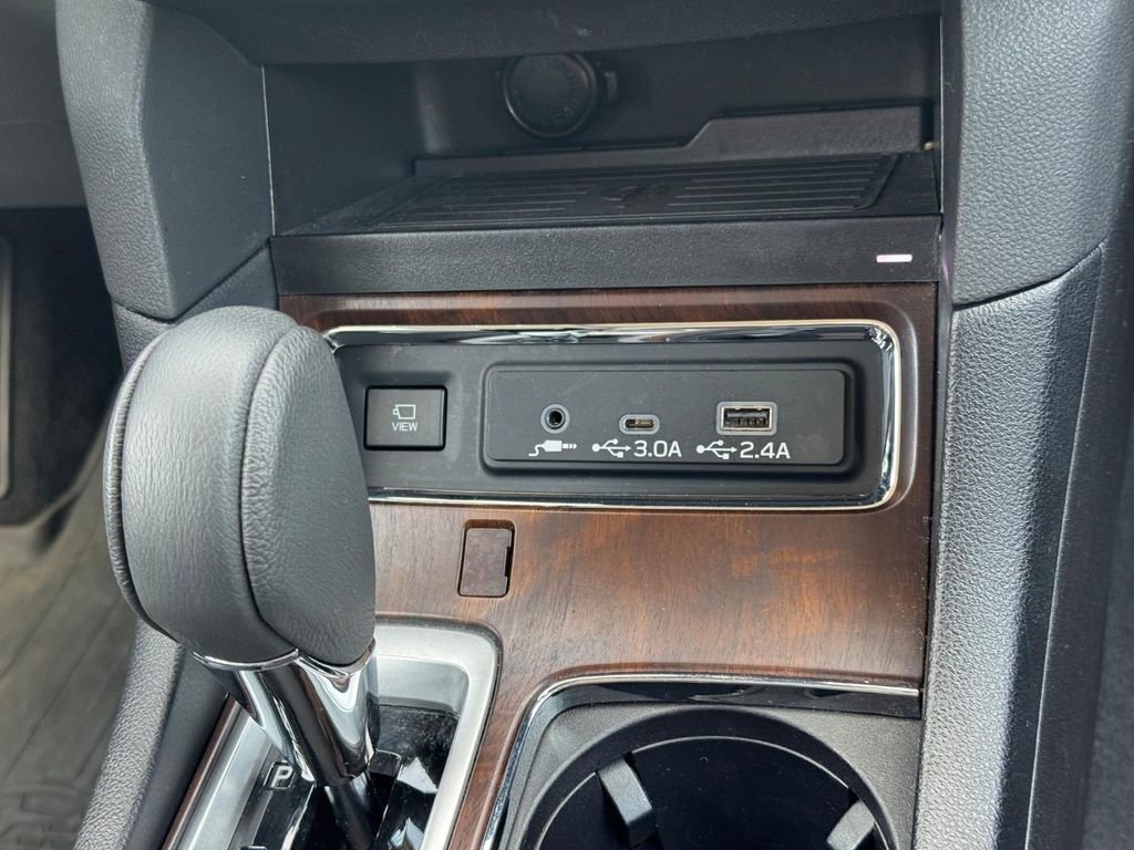Used 2023 Subaru Ascent Touring AWD/4WD image 18