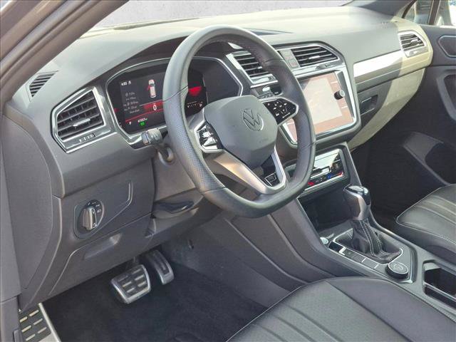 Used 2022 Volkswagen Tiguan SE R-Line AWD/4WD image 10