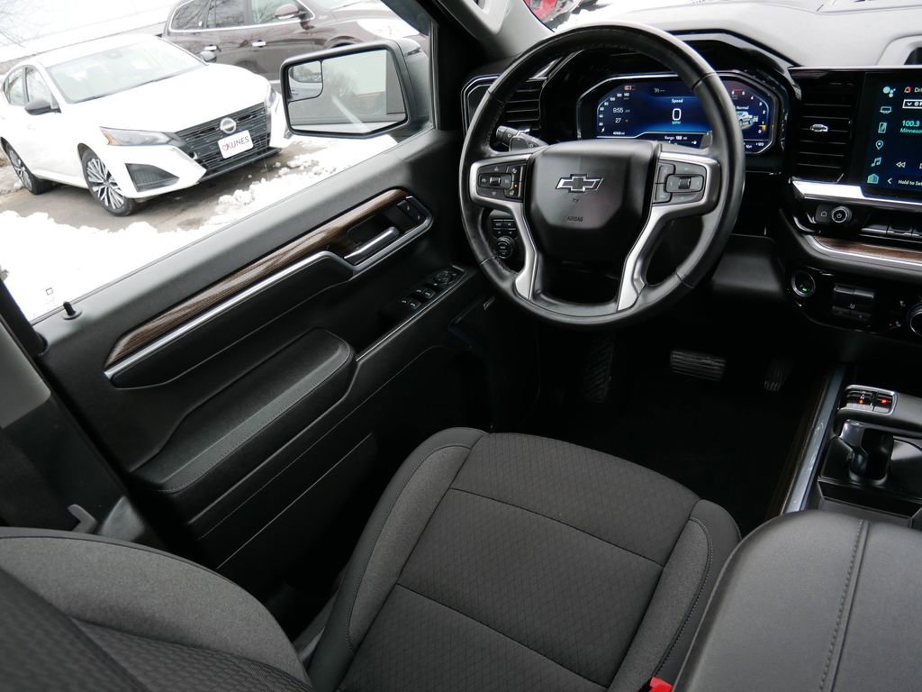 Used 2024 Chevrolet Silverado 1500 RST w/ Convenience Package II AWD/4WD image 18