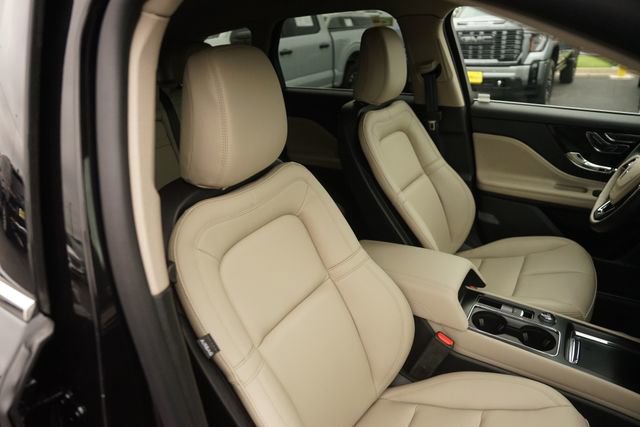 Used 2026 Lincoln Corsair Premiere AWD/4WD image 19