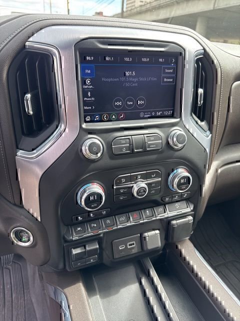 Used 2022 GMC Sierra 1500 SLT w/ SLT Premium Plus Package AWD/4WD image 24