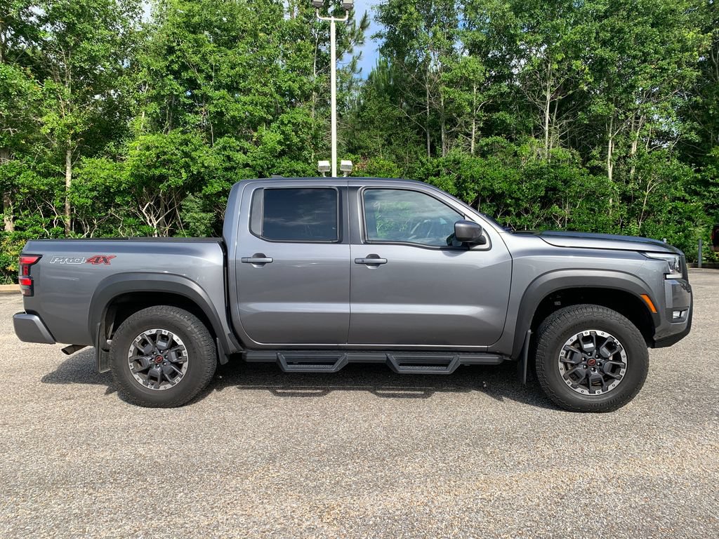 Used 2025 Nissan Frontier PRO-4X w/ Tow Package AWD/4WD image 2