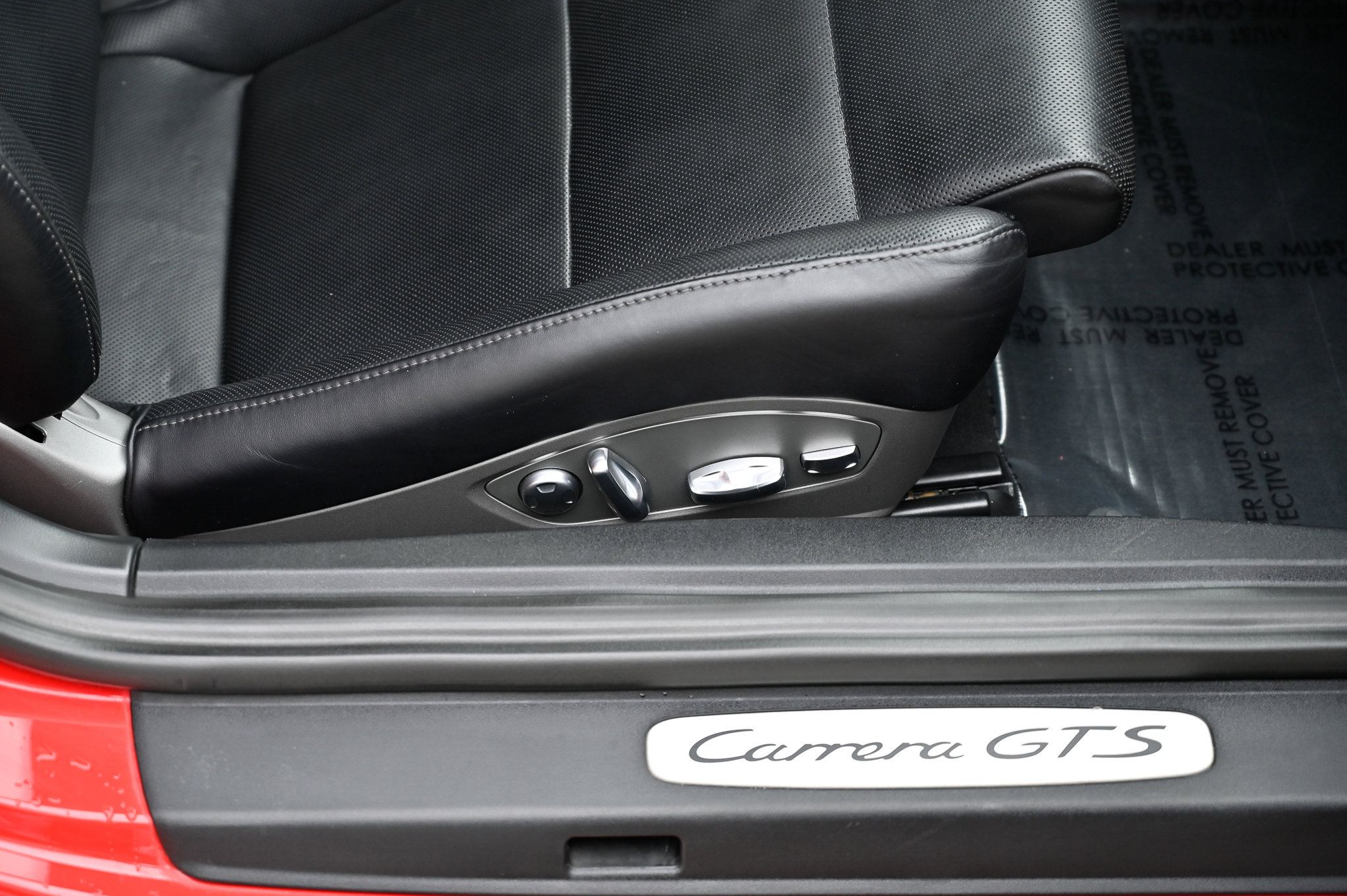 Used 2016 Porsche 911 Carrera GTS RWD image 38
