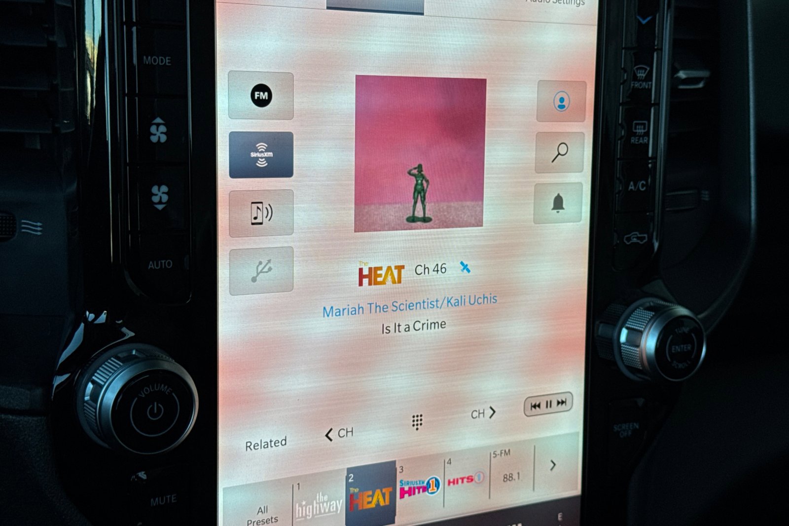 New 2026 RAM 3500 Tradesman image 15