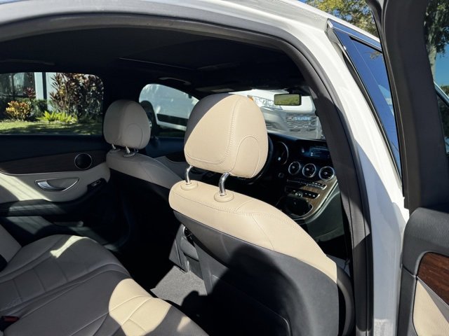 Used 2019 Mercedes-Benz C 300 Sedan image 16