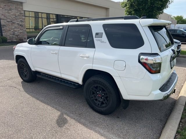 Used 2019 Toyota 4Runner TRD Off-Road Premium AWD/4WD image 3