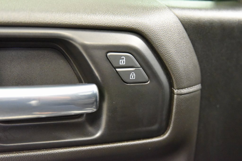 Used 2021 Chevrolet Silverado 1500 RST image 16