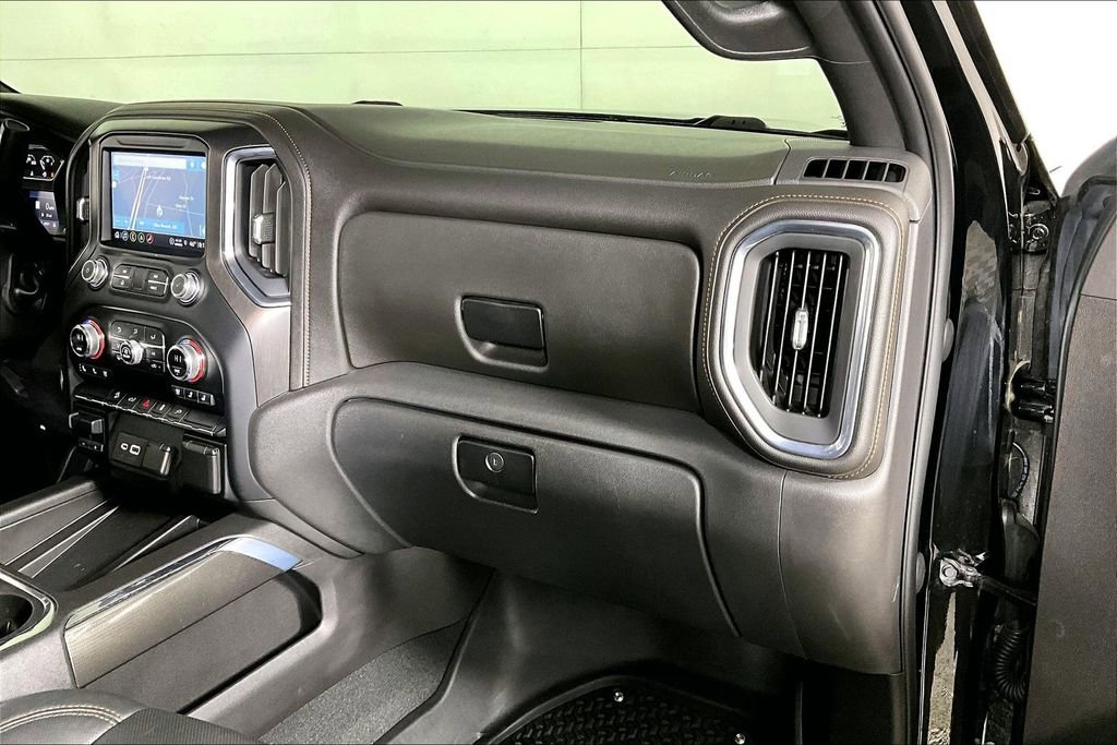 Used 2022 GMC Sierra 1500 AT4 w/ AT4 Preferred Package image 16