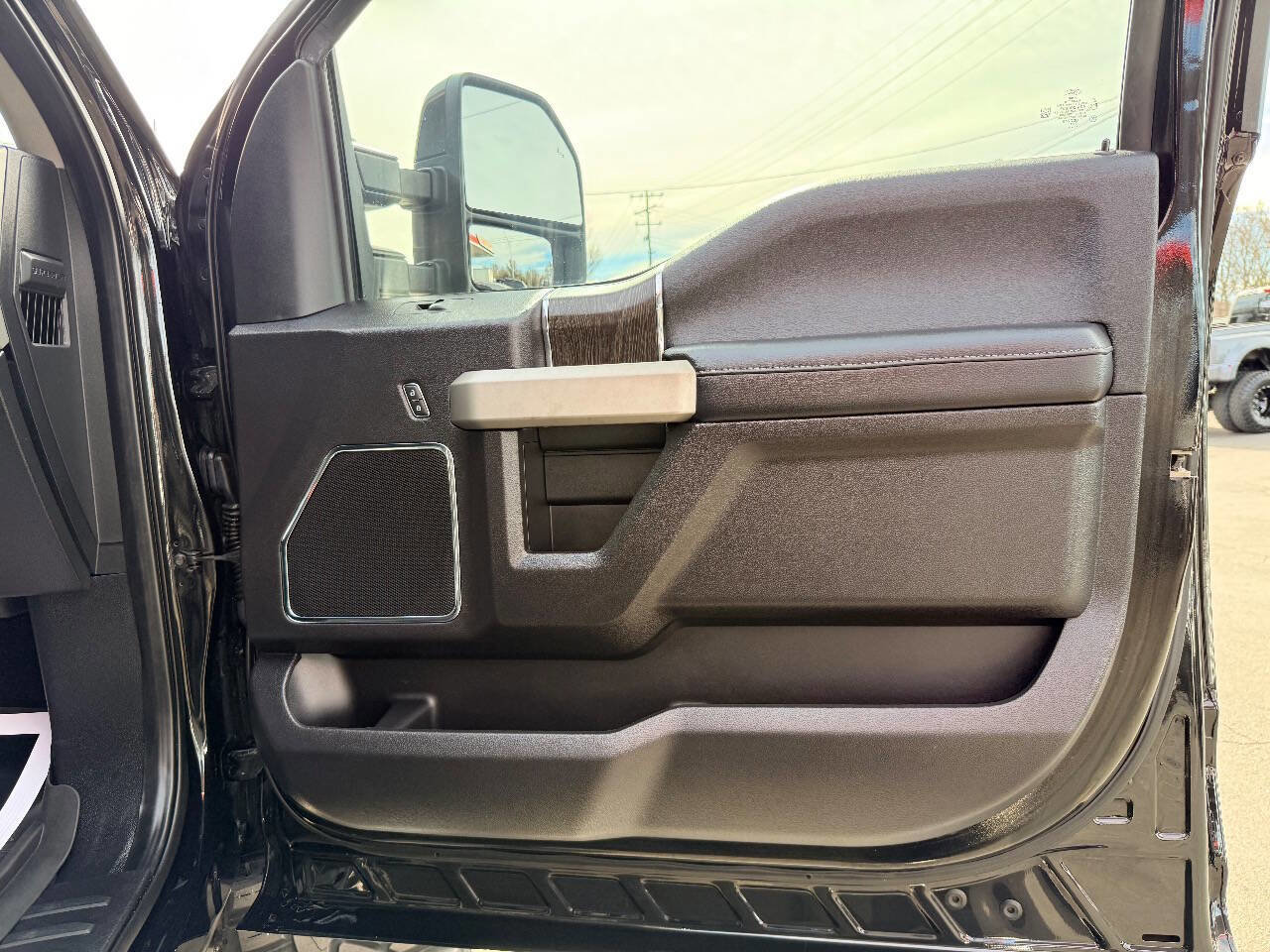 Used 2021 Ford F250 Lariat w/ Lariat Value Package image 45