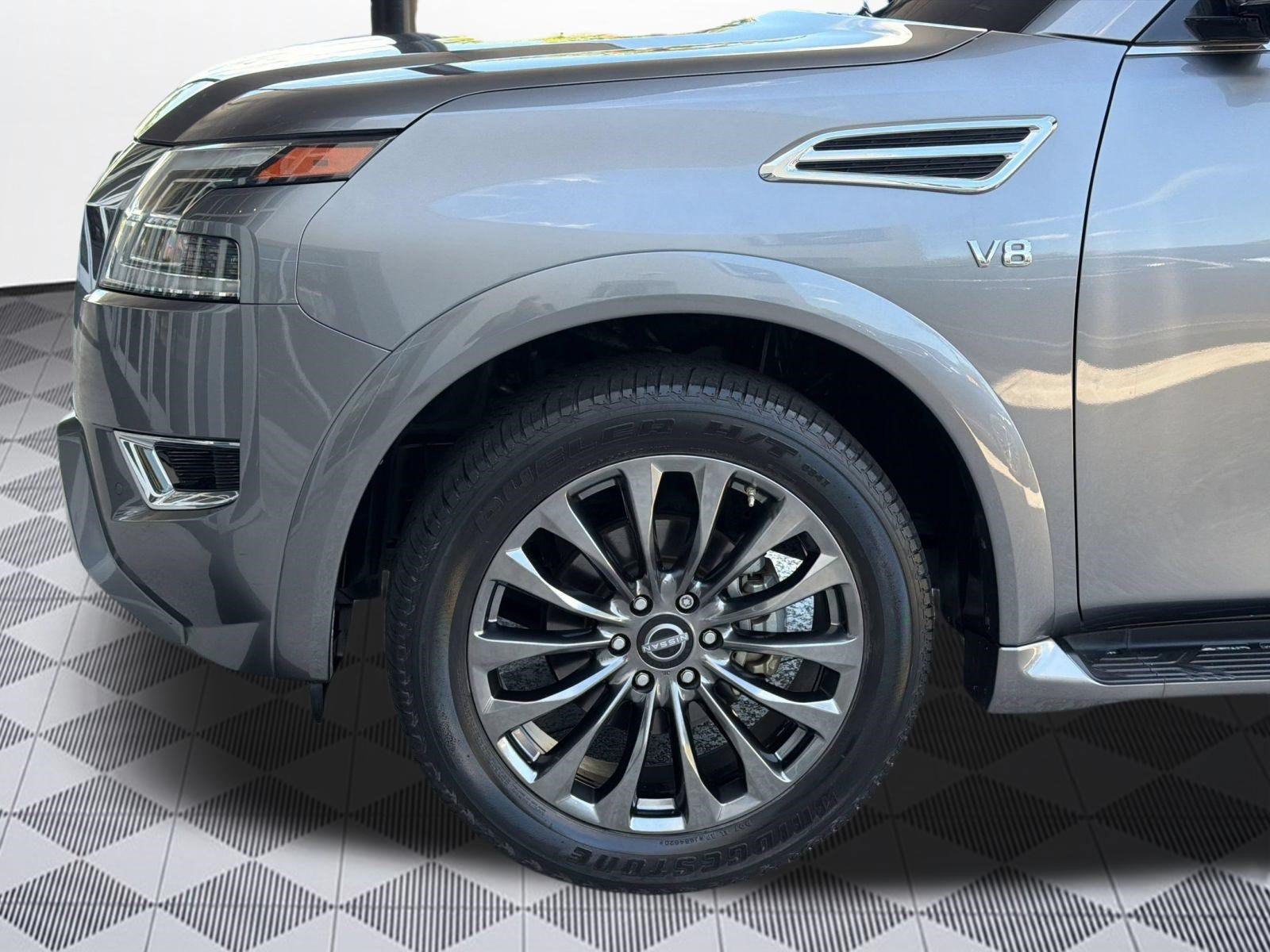 Used 2021 Nissan Armada Platinum w/ Captain's Chairs Package RWD image 12