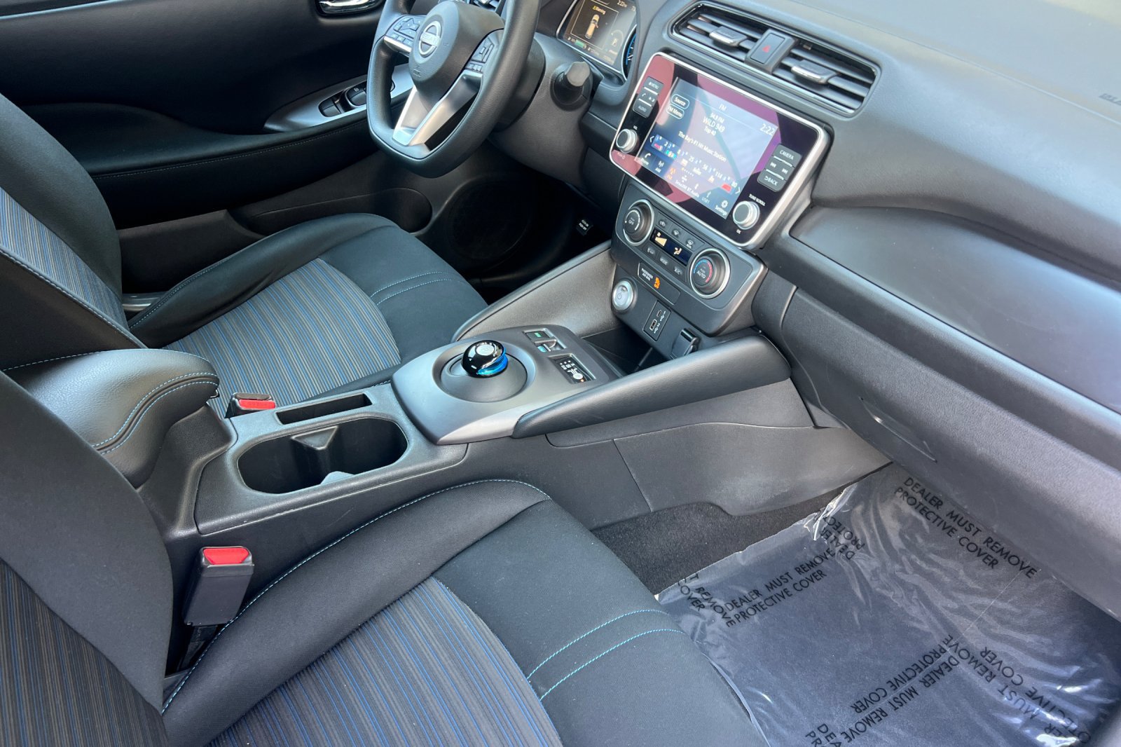 Certified 2025 Nissan Leaf S FWD image 18