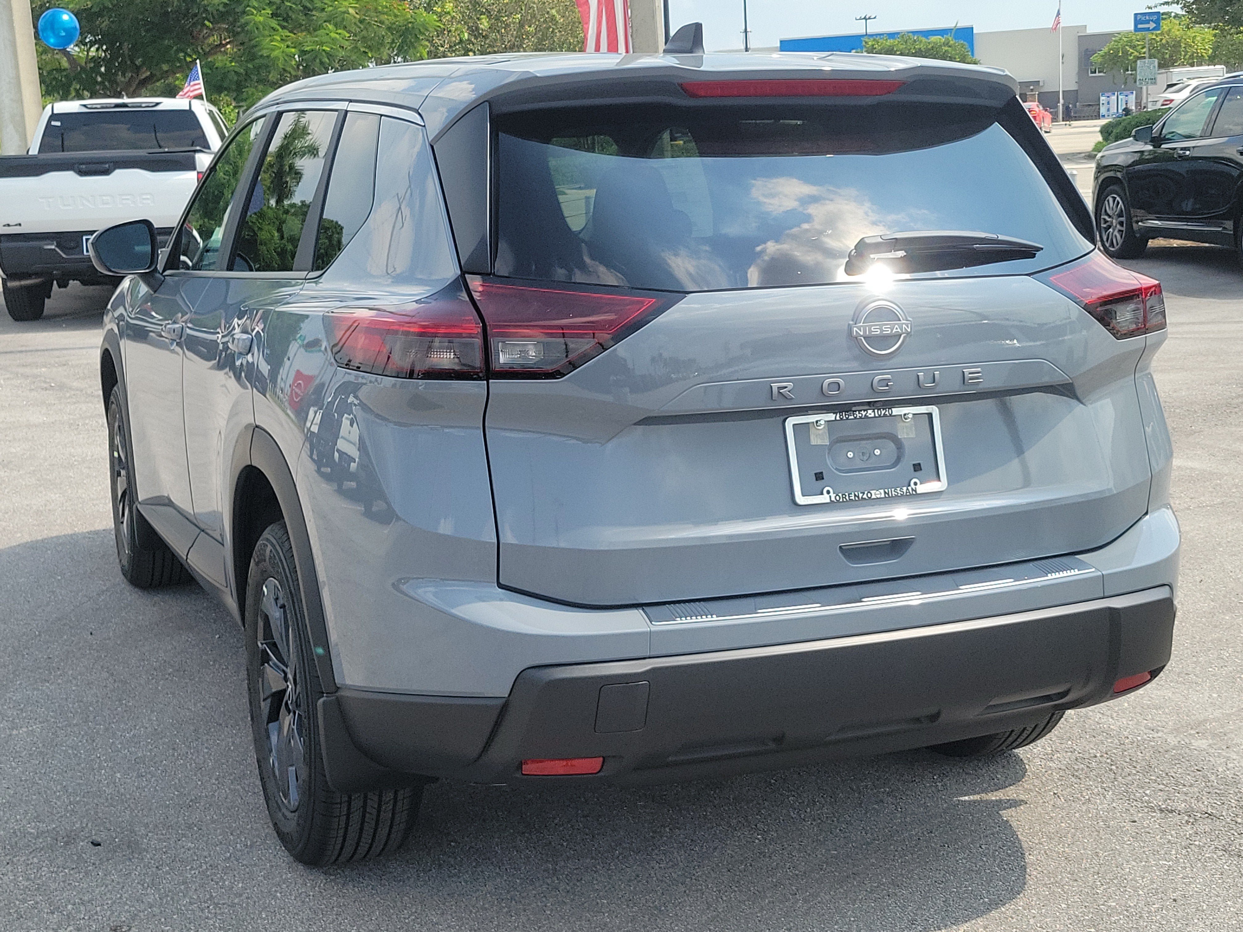 New 2027 Nissan Rogue SV FWD image 6