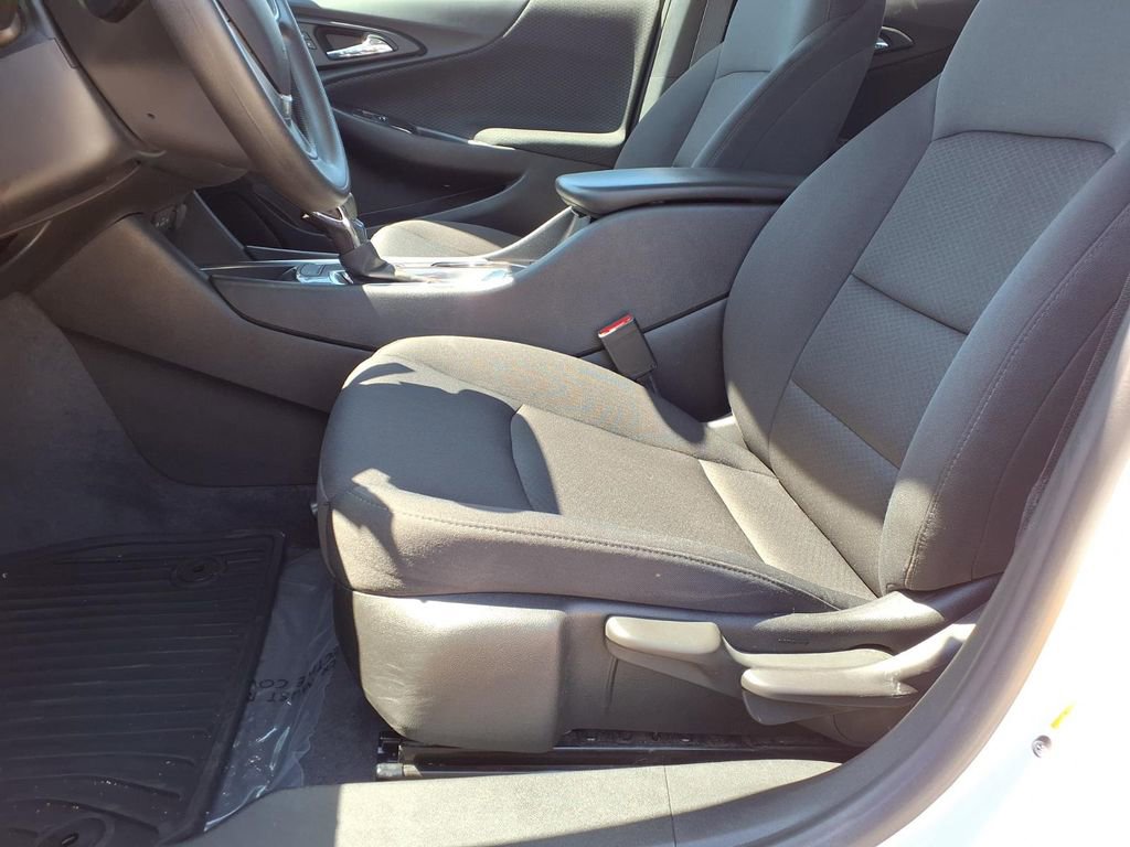 Used 2022 Chevrolet Malibu LS FWD image 24