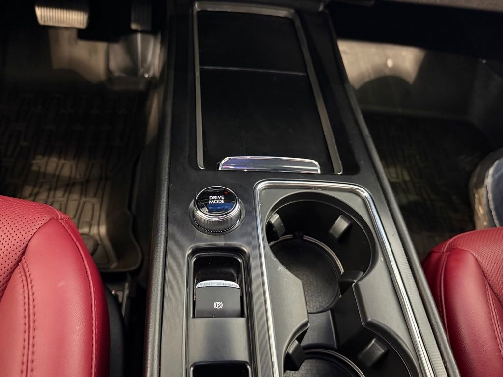 Used 2023 Lincoln Corsair Reserve w/ Equipment Group 201A image 18