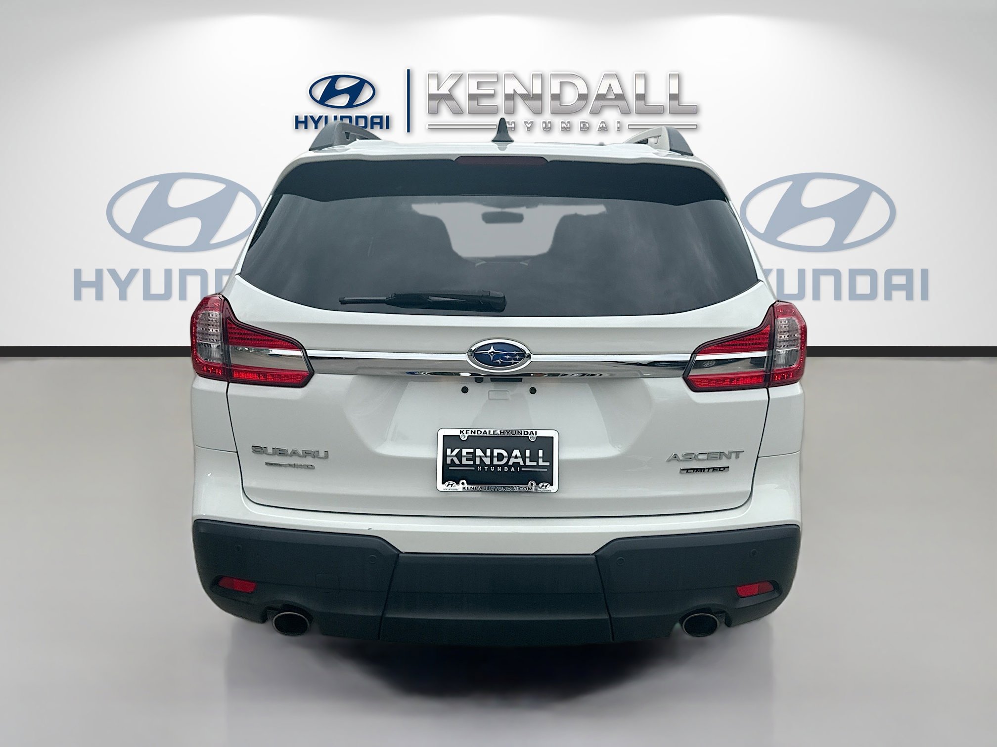 Used 2022 Subaru Ascent Limited w/ Technology Package AWD/4WD image 5