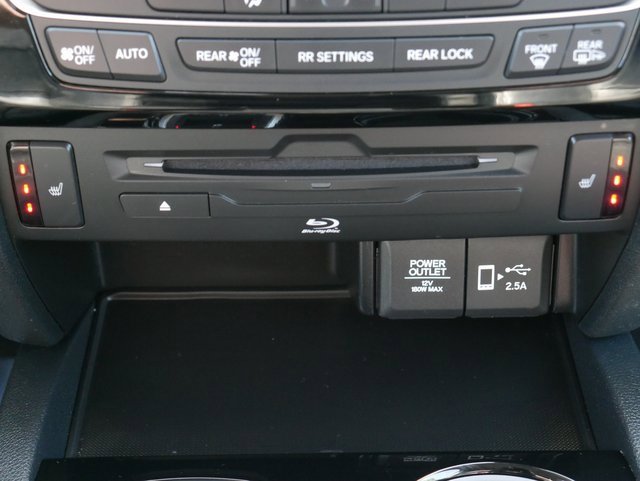 Used 2022 Honda Pilot Touring image 23