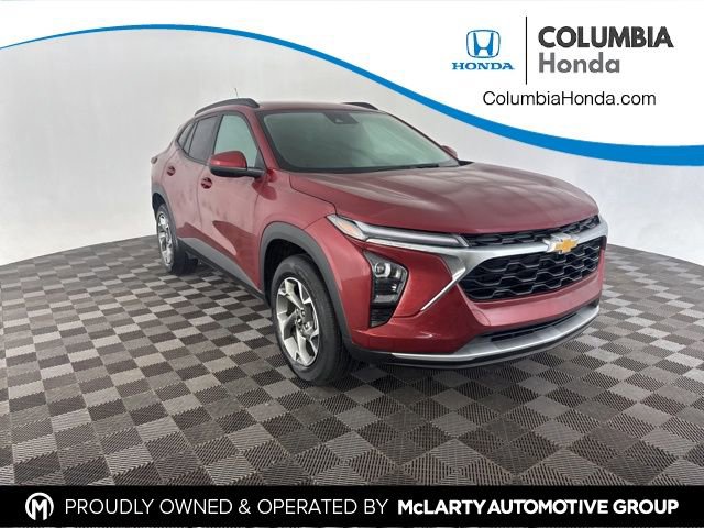Used 2025 Chevrolet Trax LT w/ LT Convenience Package image 1