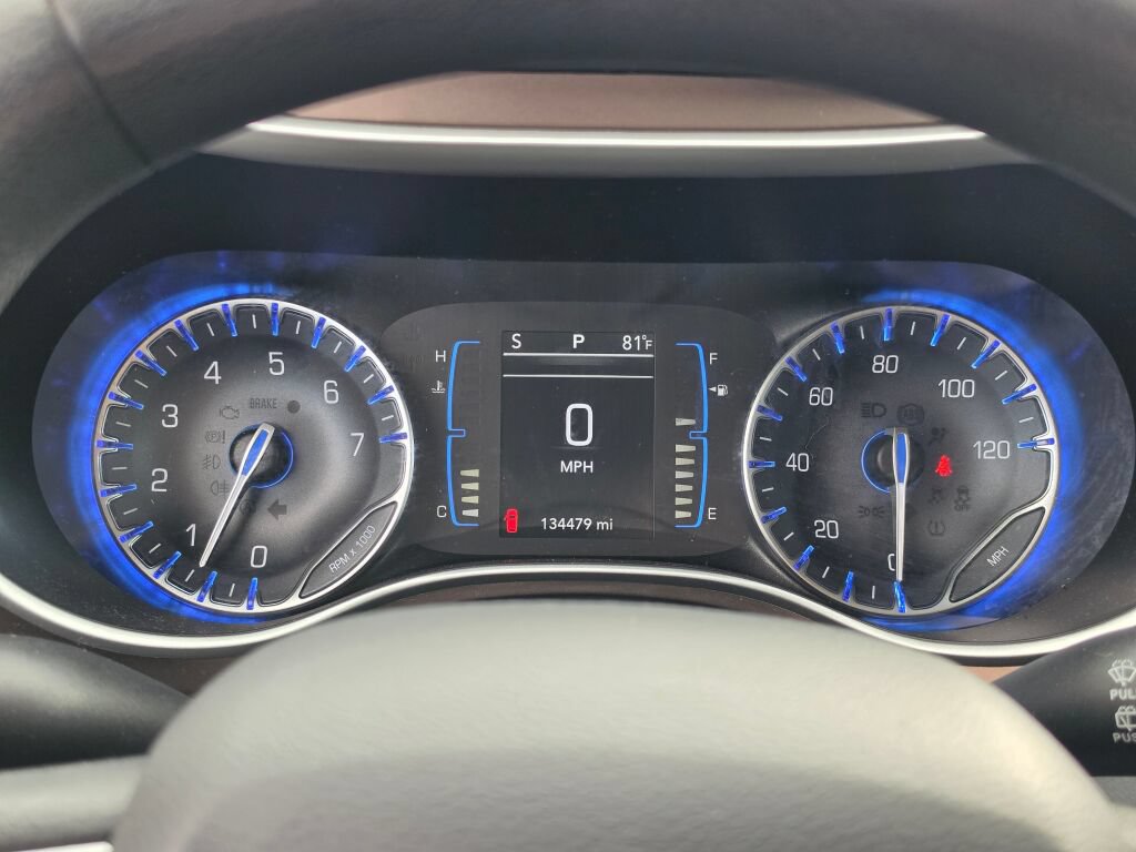 Used 2017 Chrysler Pacifica LX w/ Tire & Wheel Group FWD image 25