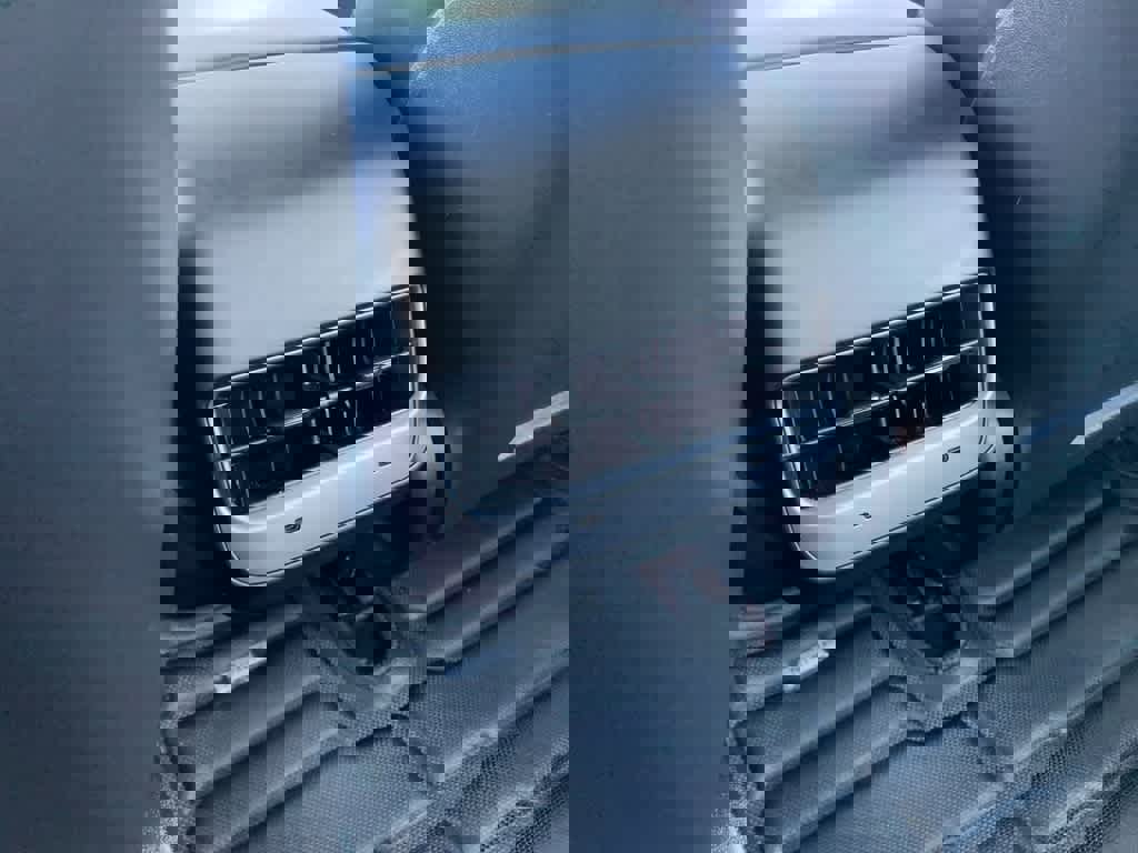 Used 2023 Tesla Model 3 Standard Range image 20