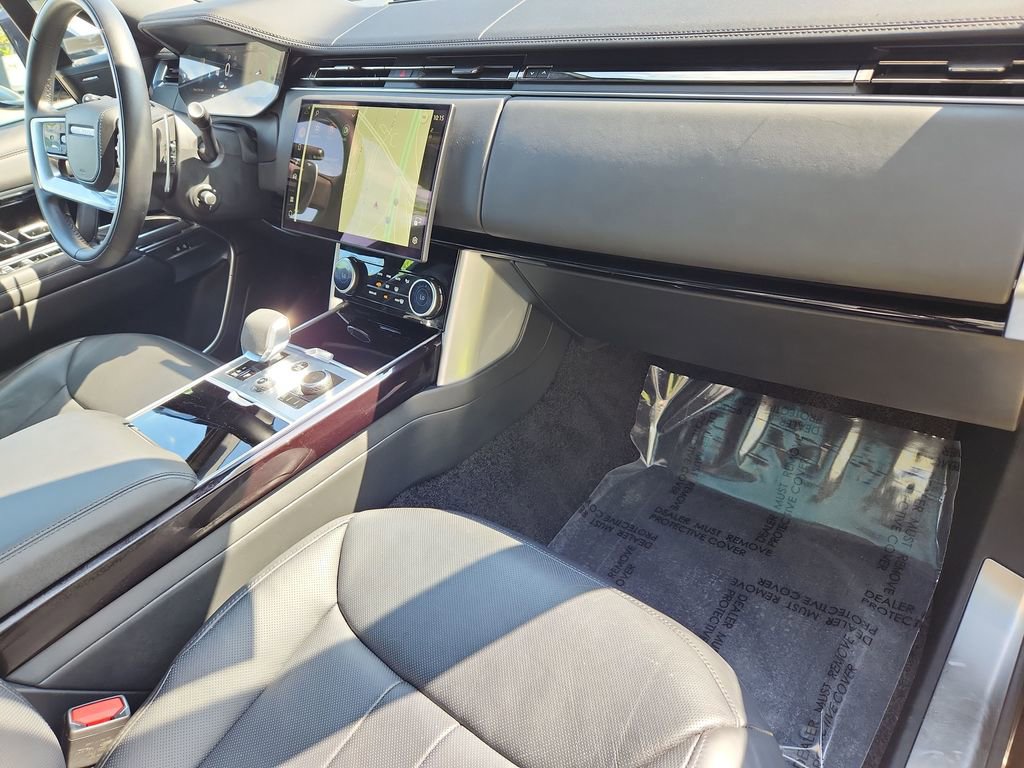 Used 2023 Land Rover Range Rover SE image 29