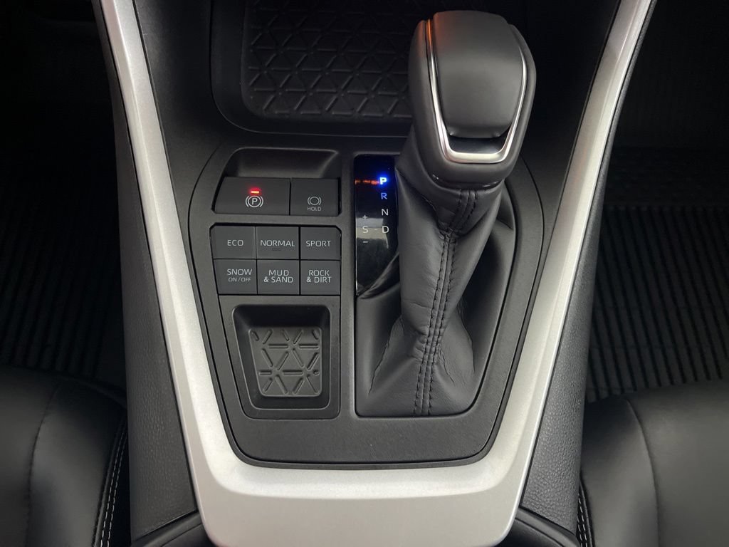 Used 2025 Toyota RAV4 XLE Premium w/ Weather Package AWD/4WD image 72