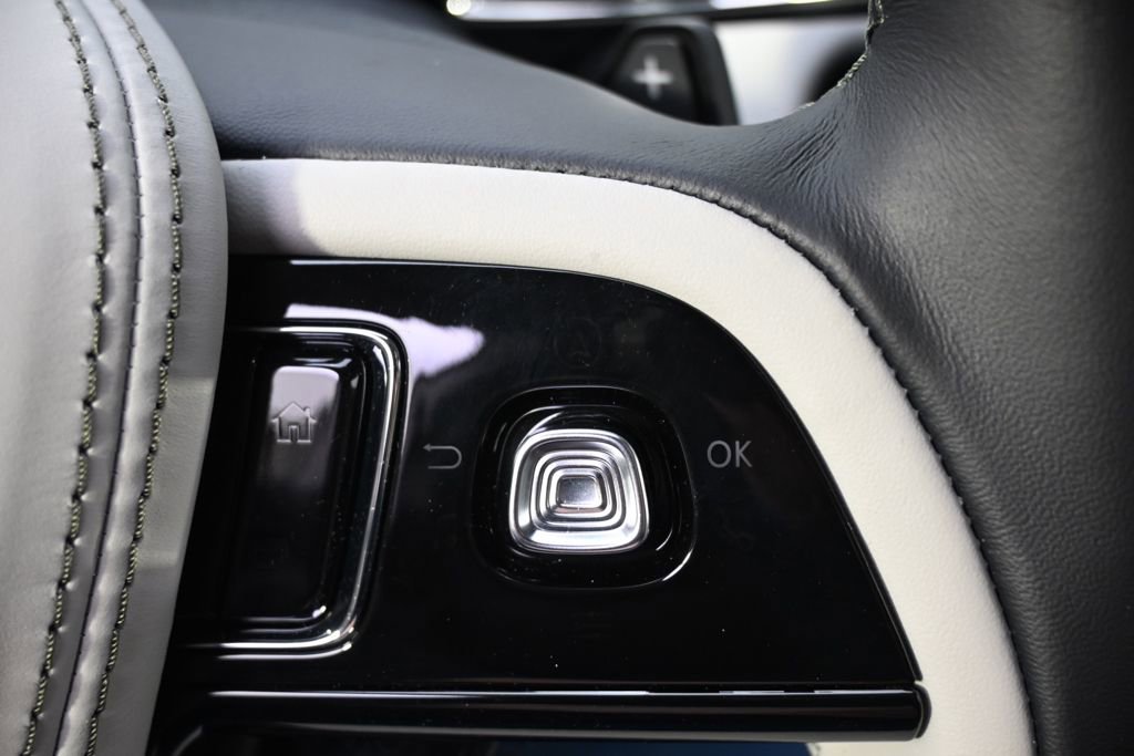 New 2026 Lincoln Aviator AWD image 34