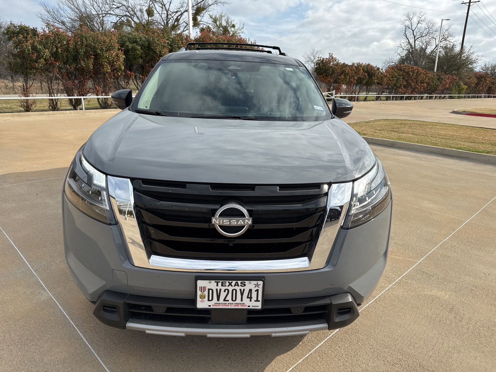 Used 2024 Nissan Pathfinder Platinum w/ Cargo Package image 7