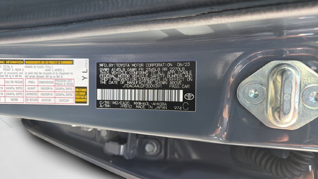 Used 2023 Toyota Prius XLE FWD image 37