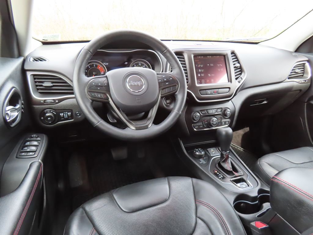Certified 2019 Jeep Cherokee Trailhawk AWD/4WD image 4