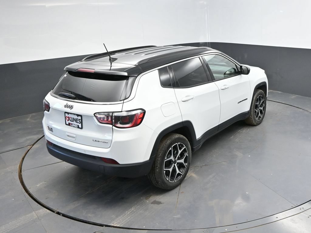 Used 2025 Jeep Compass Limited AWD/4WD image 32