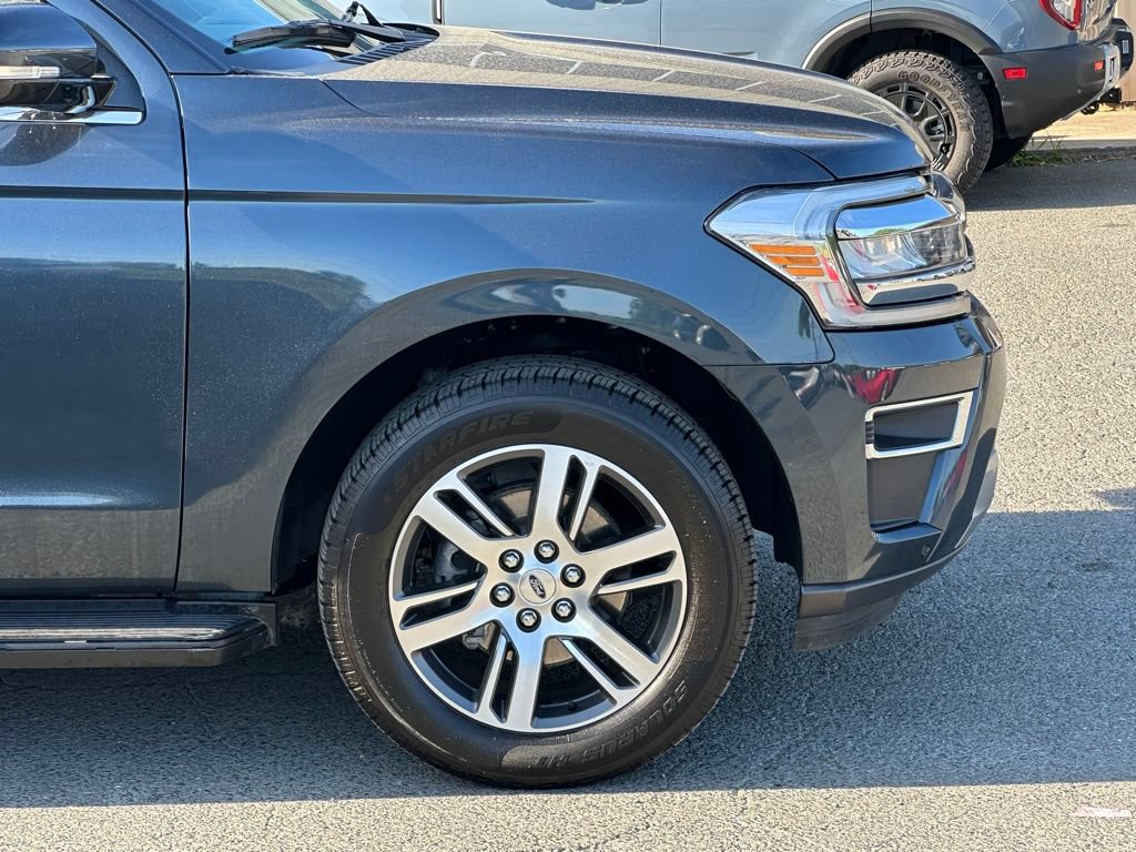 Used 2023 Ford Expedition Limited AWD/4WD image 45