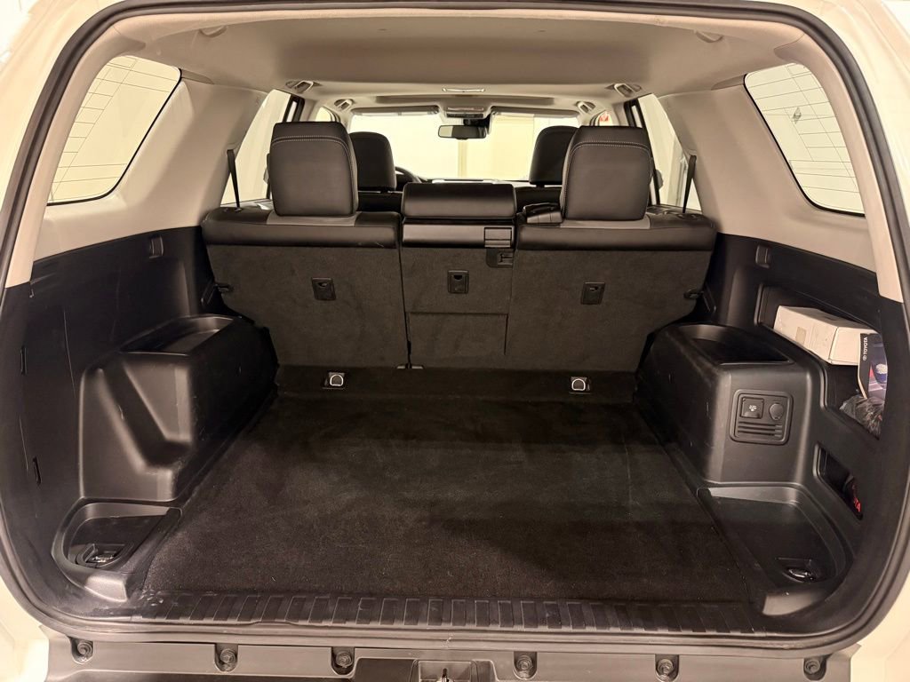 Used 2022 Toyota 4Runner SR5 Premium w/ Moonroof Package image 10