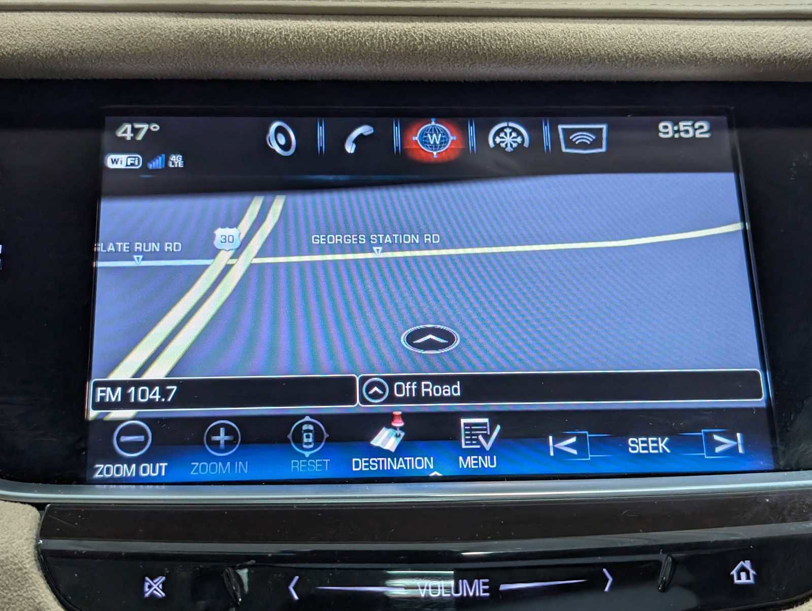 Used 2018 Cadillac XT5 Platinum w/ Driver Assist Package AWD/4WD image 26