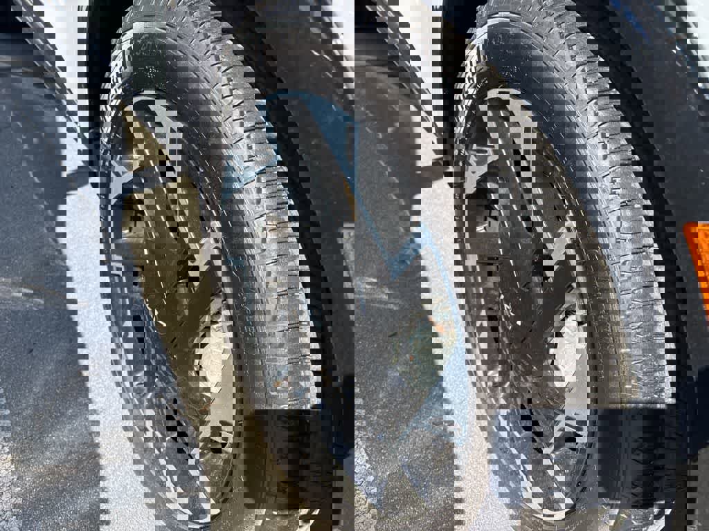 Used 2024 Kia Sportage SX image 3