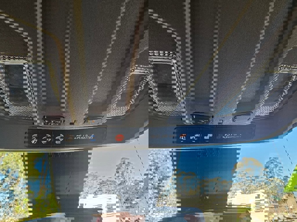 Used 2025 Chevrolet Silverado 1500 W/T image 18