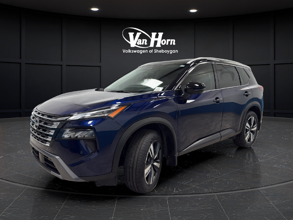 Used 2025 Nissan Rogue SL AWD/4WD image 3