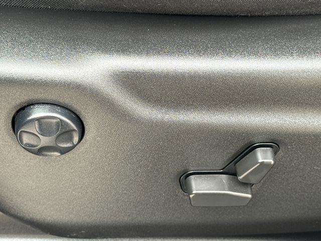 Used 2021 Jeep Grand Cherokee Laredo X image 20