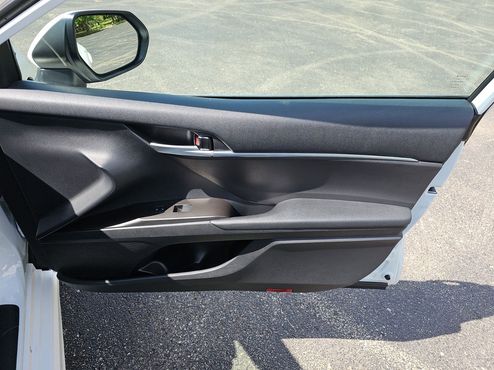 Used 2024 Toyota Camry SE FWD image 15
