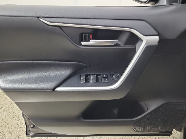 Used 2023 Toyota RAV4 XLE Premium FWD image 22