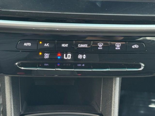 Used 2023 Chevrolet Bolt LT FWD image 18
