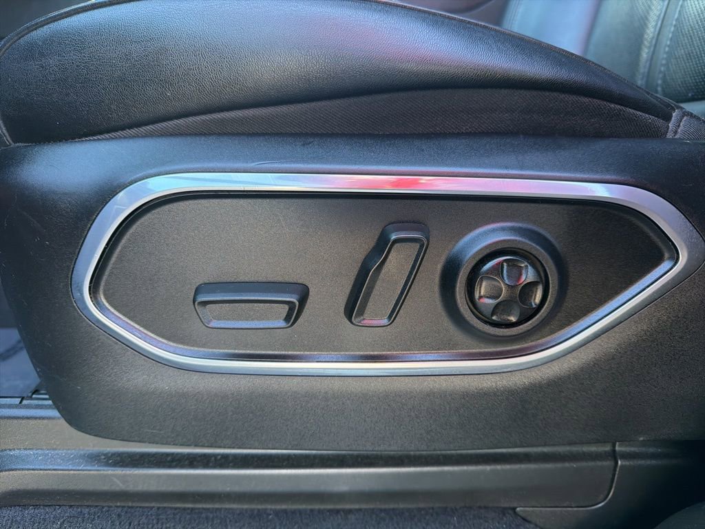 Used 2023 Jeep Wagoneer Series III w/ Preferred Equipment Group image 14