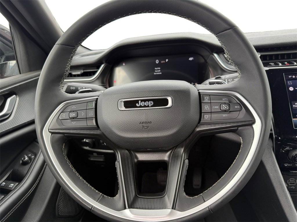 Certified 2023 Jeep Grand Cherokee L Altitude image 12