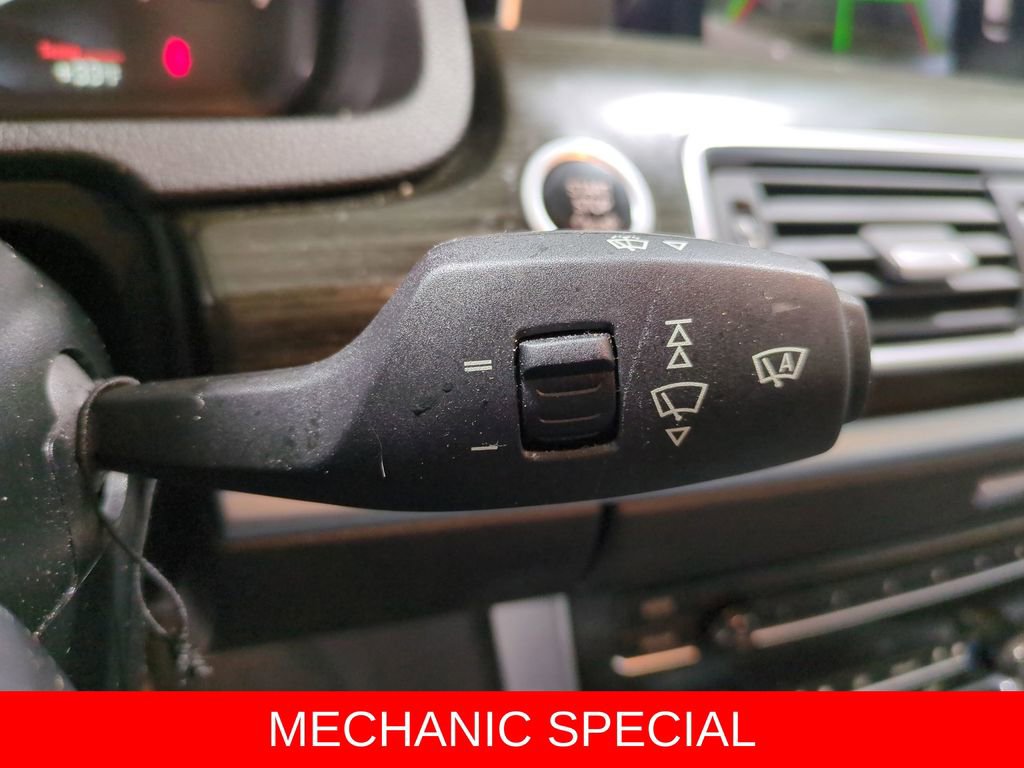 Used 2015 BMW 550i Gran Turismo xDrive image 26